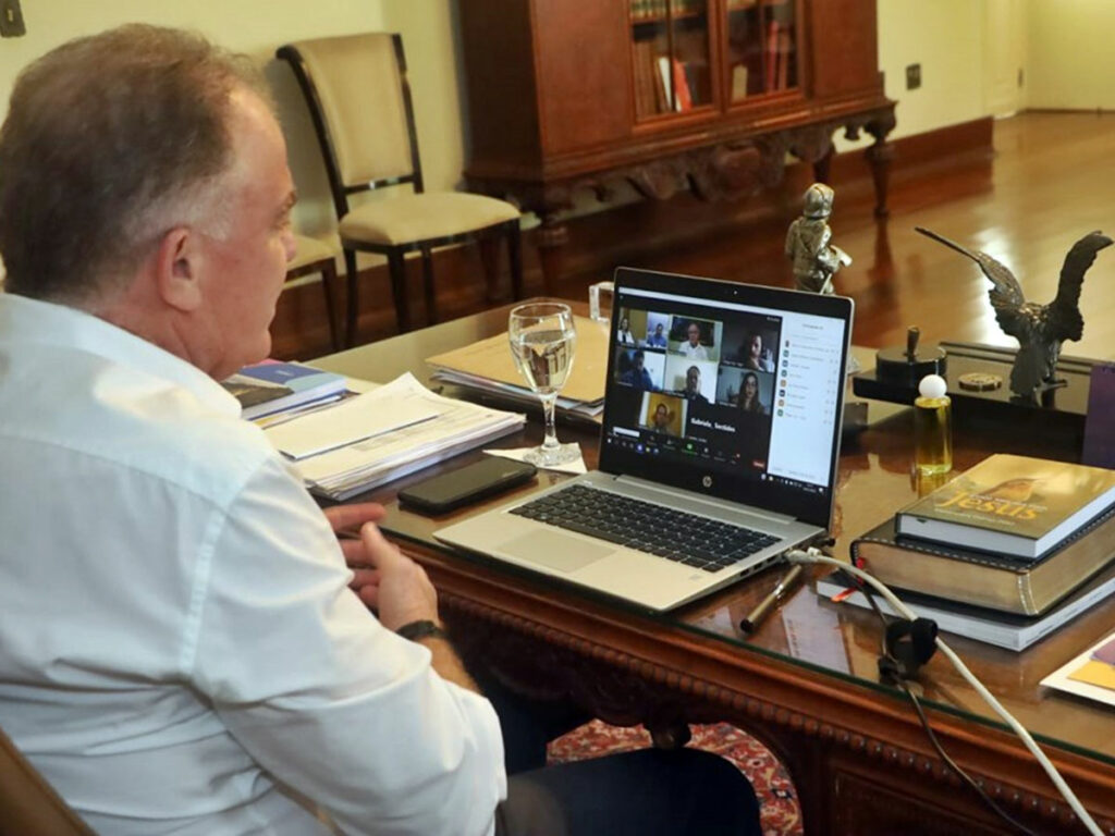 Multinacional-do-setor-da-c