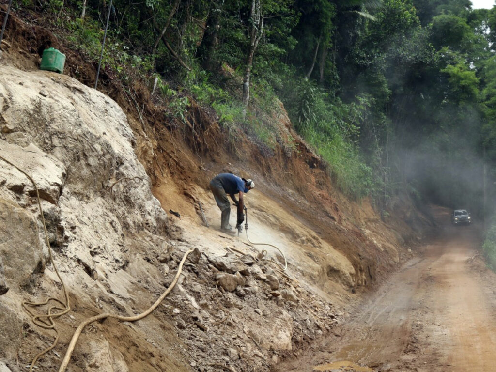 Prefeitura-de-Domingos-Mart-1