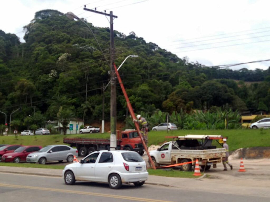 cabos-recuperados-pela-empr