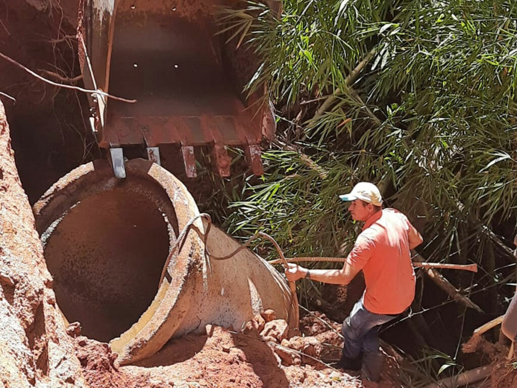 Estradas-destruidas-por-tem