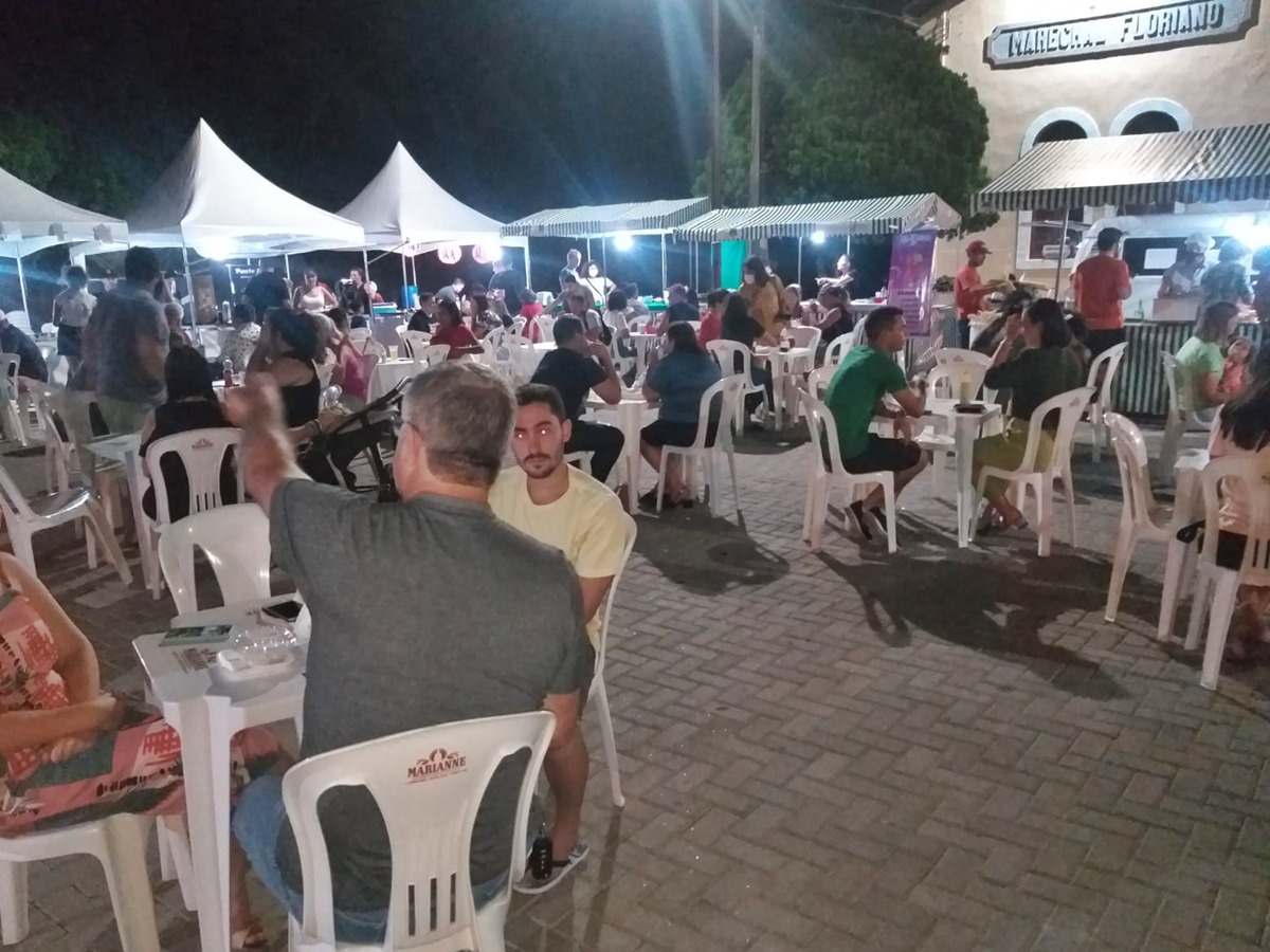 Mais-uma-noite-de-sucesso-na-Feira-do-Empreendedor-em-Marechal-Floriano