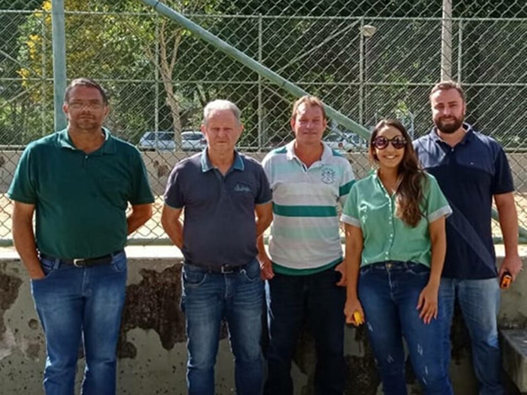 Obras-de-quadra-esportiva-em-Marechal-Floriano-sao-iniciadas1