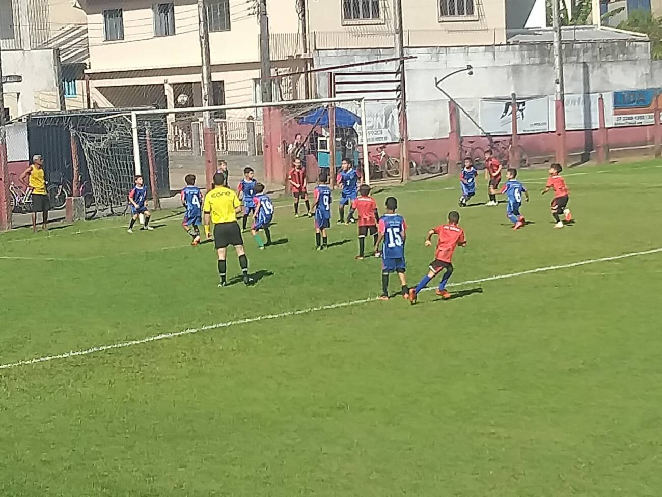 Partidas de futebol infantil entre times de Marechal Floriano e Conceição do Castelo foram disputadas neste sábado