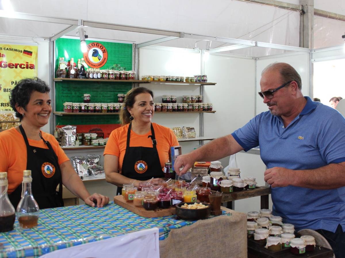 Produtos-do-interior-do-Estado-sao-destaques-na-Feira-Sabores-da-Terra-que-comeca-hoje-07-em-Vitoria1