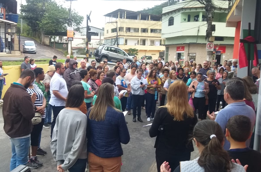 Via-Sacra-da-Paixao-de-Jesus-Cristo-parou-a-sede-de-Marechal-Floriano