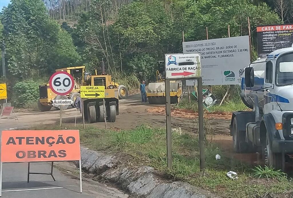 Acesso-a-Soido-de-Baixo-comeca-a-ser-preparado-ao-lado-da-BR-262-1