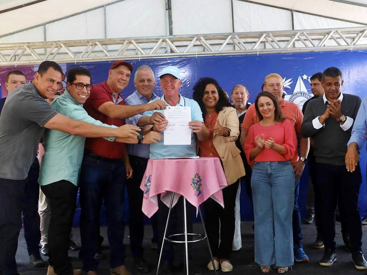 Conceicao-do-Castelo-vai-receber-obras-de-infraestrutura-urbana-e-rural