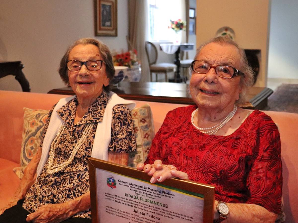 Irmas-com-mais-de-100-anos-e-que-moram-em-Brasilia-recebem-Titulos-de-Cidadas-Florianenses-1