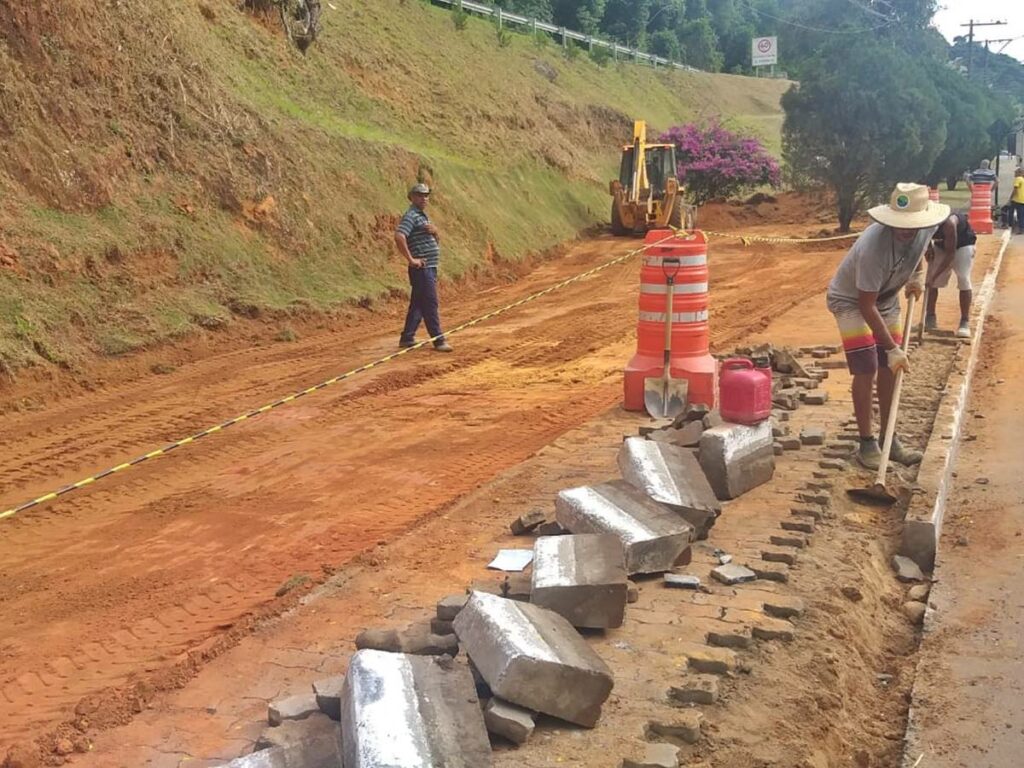 Novo-estacionamento-anima-moradores-e-comerciantes-em-Marechal-Floriano-CAPA