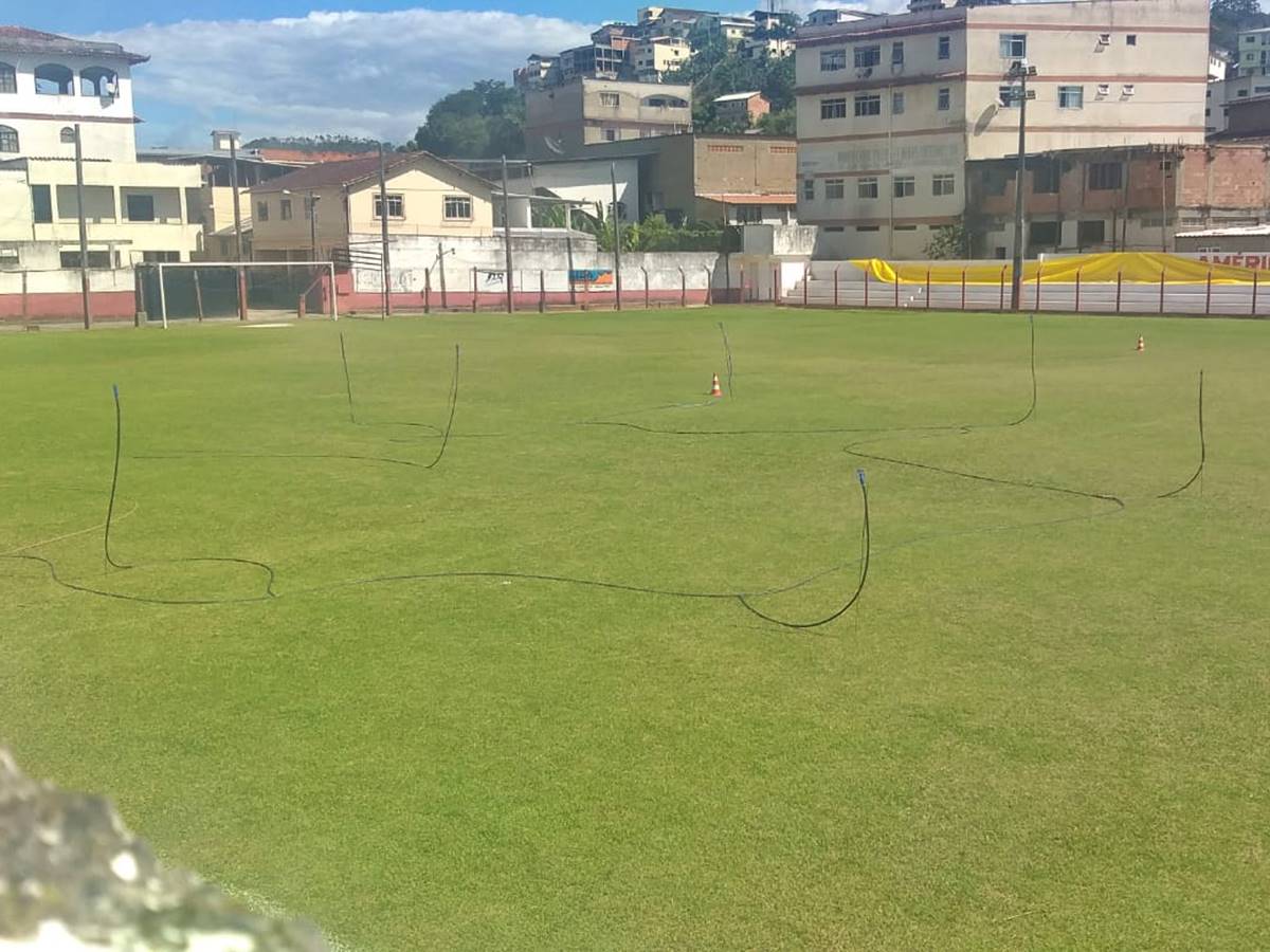 Torcedores-assistirao-partida-entre-America-de-Marechal-Floriano-e-Rio-Branco-capa