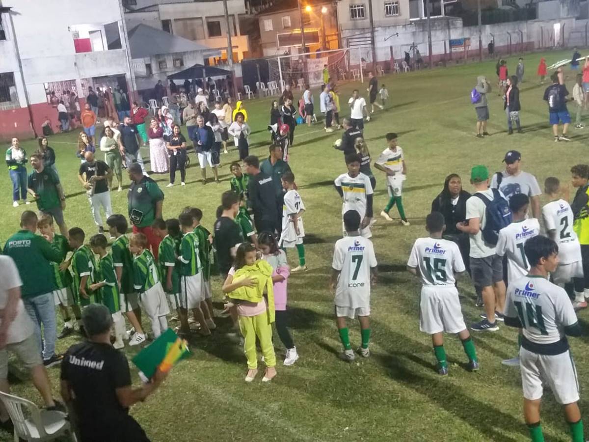 Torneio-de-futebol-Carlos-Germano-Cup-termina-com-comemoracoes-em-Marechal-Floriano-1 Torneio-de-futebol-Carlos-Germano-Cup-termina-com-comemoracoes-em-Marechal-Floriano-1