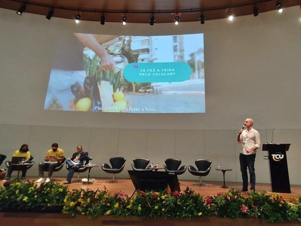 Aplicativo-‘Feira-na-Palma-da-Mao-e-apresentado-em-congressos-nacionais