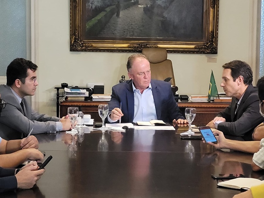 Casagrande-anuncia-reducao-do-ICMS-de-combustiveis-energia-eletrica-e-comunicacao