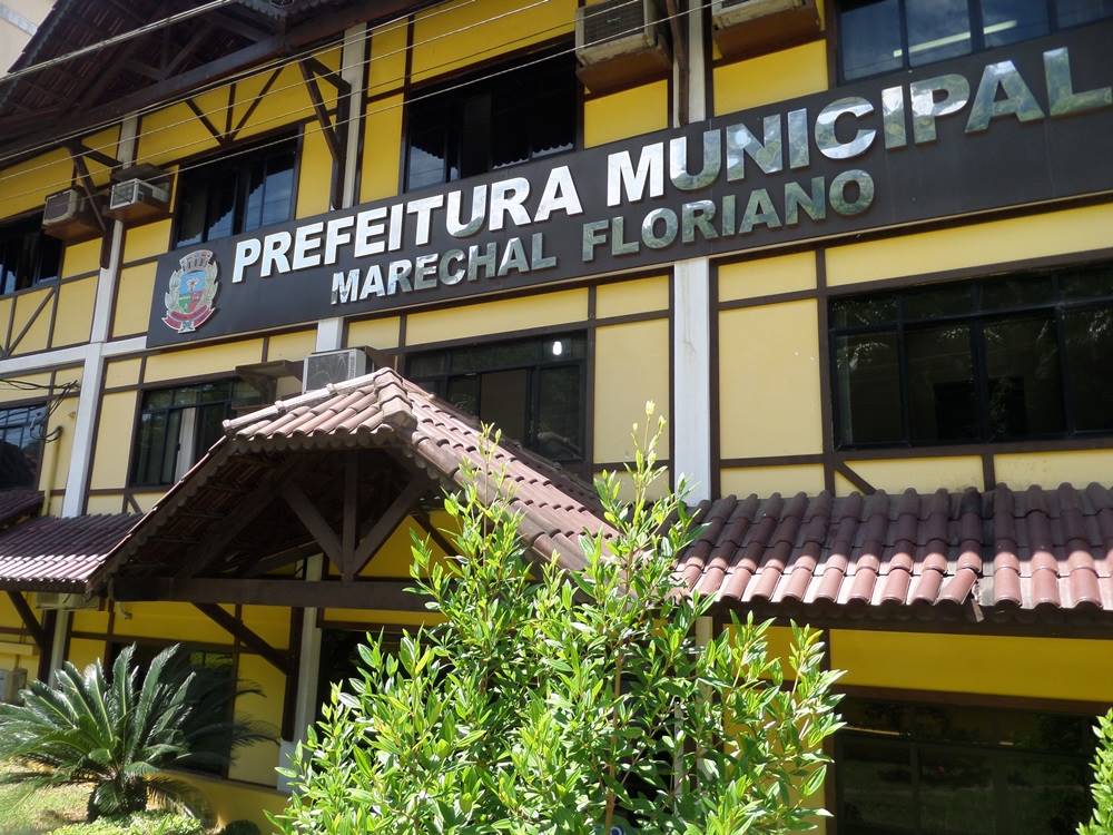 Decretado-ponto-facultativo-dias-16-e-17-de-junho-em-Marechal-Floriano