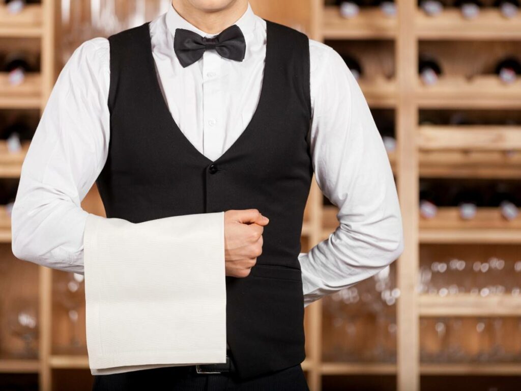 Inscricoes-para-cursos-gratuitos-de-garcom-e-camareiroa-terminam-na-sexta-feira-24-em-Domingos-Martins