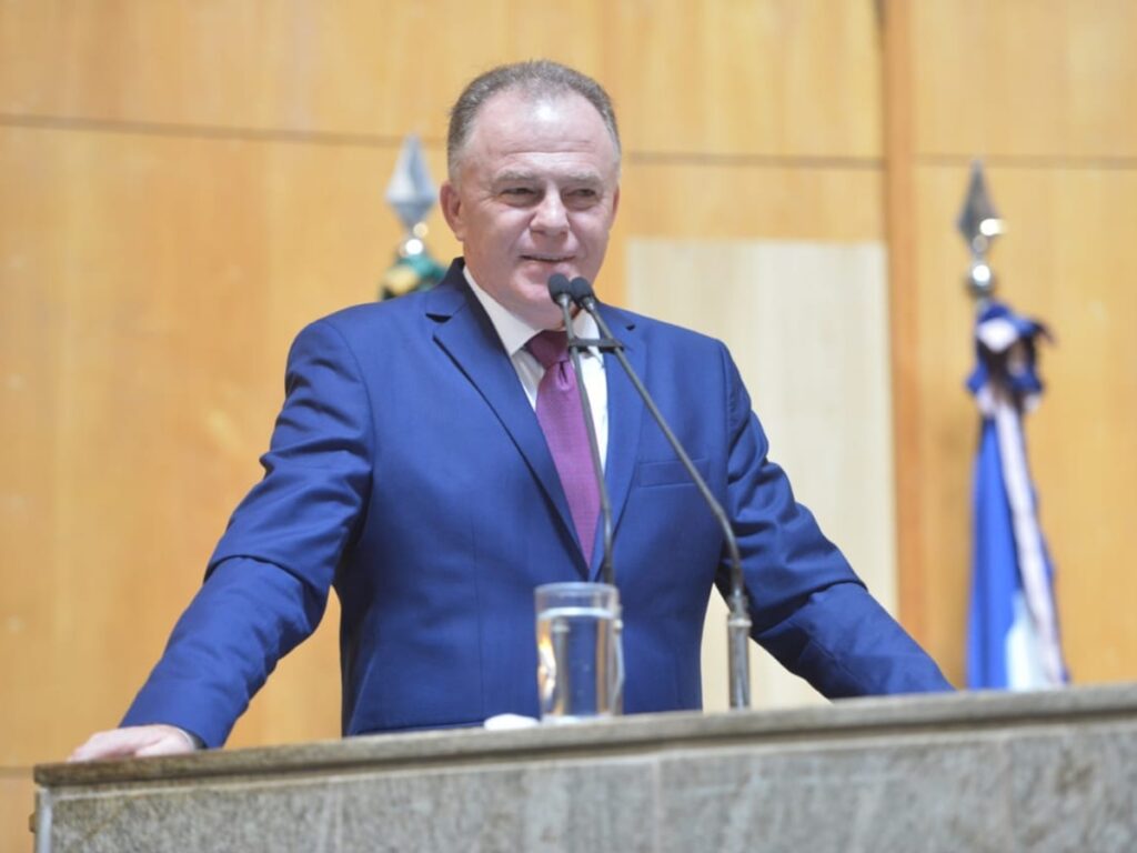 Governador-sanciona-leis-que-aumenta-prazo-para-pagamento-do-IPVA-e-formaliza-adesao-do-Espirito-Santo-ao-Consorcio-Brasil-Verde