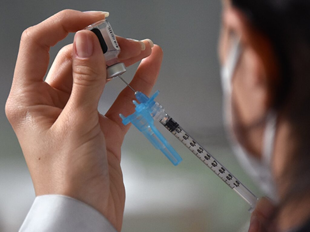 Unidades-de-Saude-de-Domingos-Martins-estao-com-horario-estendido-para-vacinacao-nesta-terca-12-1