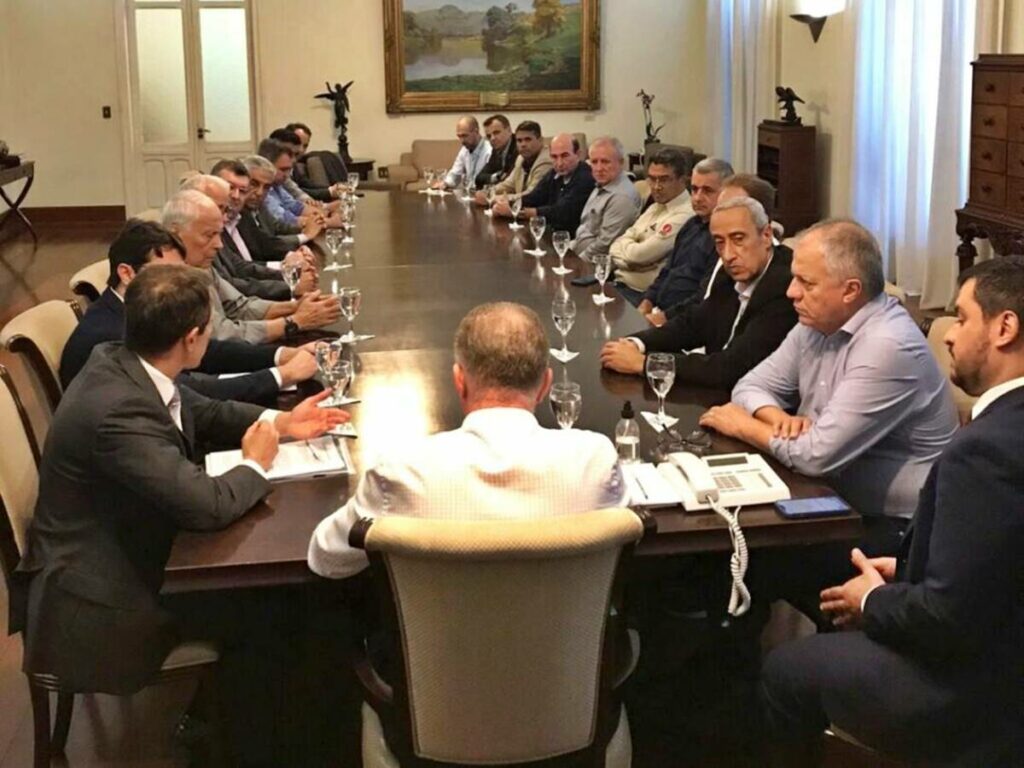 Assinado-pedido-de-equiparacao-das-aliquotas-de-ICMS-dos-cafes-conilon-e-arabica