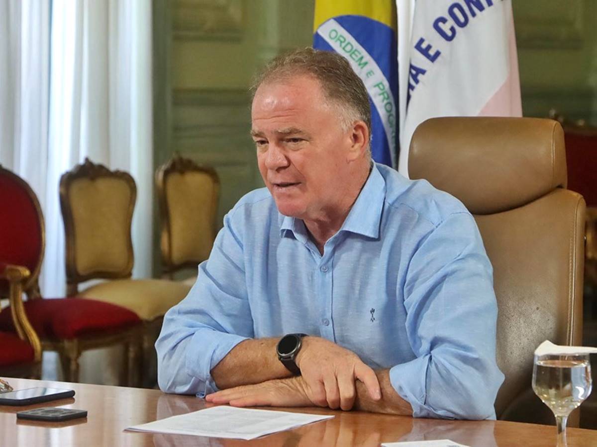 Casagrande anuncia bônus para profissionais da educação; valor será pago na folha de pagamento de agosto