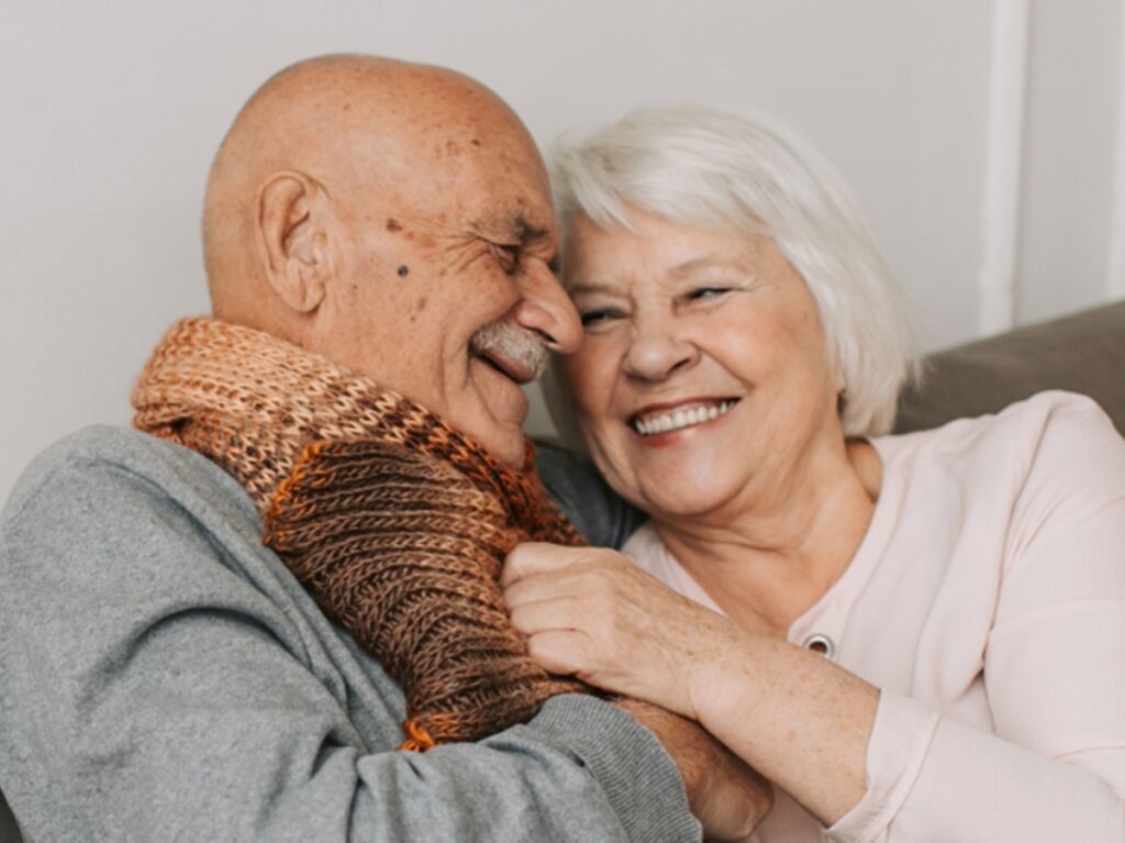 Curso-de-cuidados-basicos-com-o-idoso-com-inscricoes-abertas-em-Venda-Nova