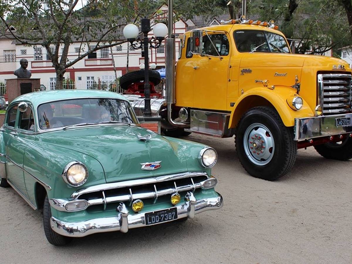 Fim-de-semana-tera-encontro-com-centenas-de-carros-antigos-em-Domingos-Martins Fim-de-semana-tera-encontro-com-centenas-de-carros-antigos-em-Domingos-Martins