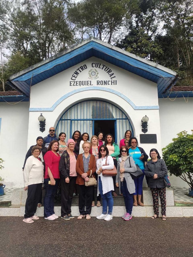 Grupo-de-Mulheres-do-CRAS-visitam-municipios-em-roteiro-historico-cultural Grupo-de-Mulheres-do-CRAS-visitam-municipios-em-roteiro-historico-cultural