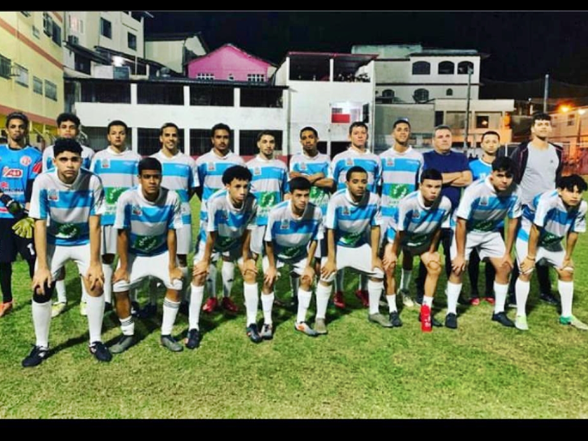 Time-de-marechal-disputa-partida-de-futebol-em-Venda-Nova-do-Imigrante Time-de-marechal-disputa-partida-de-futebol-em-Venda-Nova-do-Imigrante