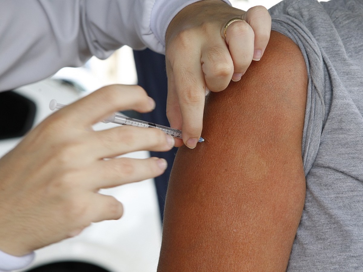 Campanha-de-vacinacao-contra-Covid-Meningite-e-HPV-nesta-terca-18-em-Venda-Nova