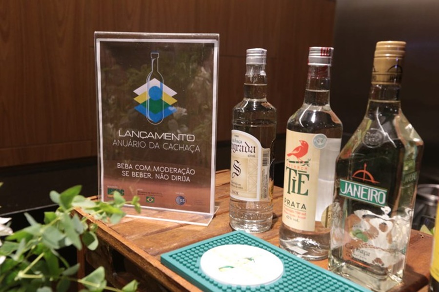 Espirito-Santo-e-destaque-em-Anuario-da-Cachaca Espirito-Santo-e-destaque-em-Anuario-da-Cachaca