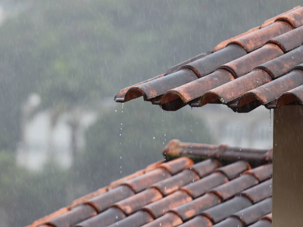 Perigo-chuva-forte-com-ventania-e-granizo-para-47-municipios-do-Espirito-Santo