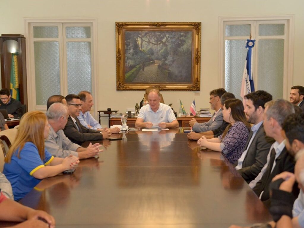 Governo-autoriza-obras-nos-parques-estaduais-da-Pedra-Azul-e-Cachoeira-da-Fumaca