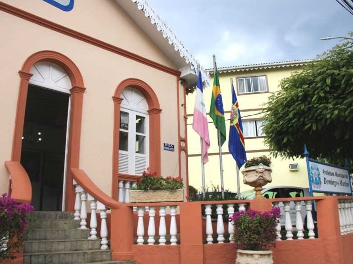 Prefeitura-entrega-reforma-e-autoriza-construcao-de-nova-escola-em-Chapeu Prefeitura-entrega-reforma-e-autoriza-construcao-de-nova-escola-em-Chapeu