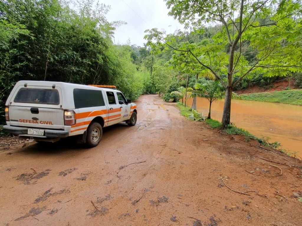 Represa-em-Marechal-Floriano-preocupa-moradores-apos-fortes-chuvas