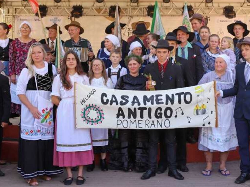 Trio-Strada-e-Casamento-Pomerano-sao-as-atracoes-da-semana-no-Kulturfestival