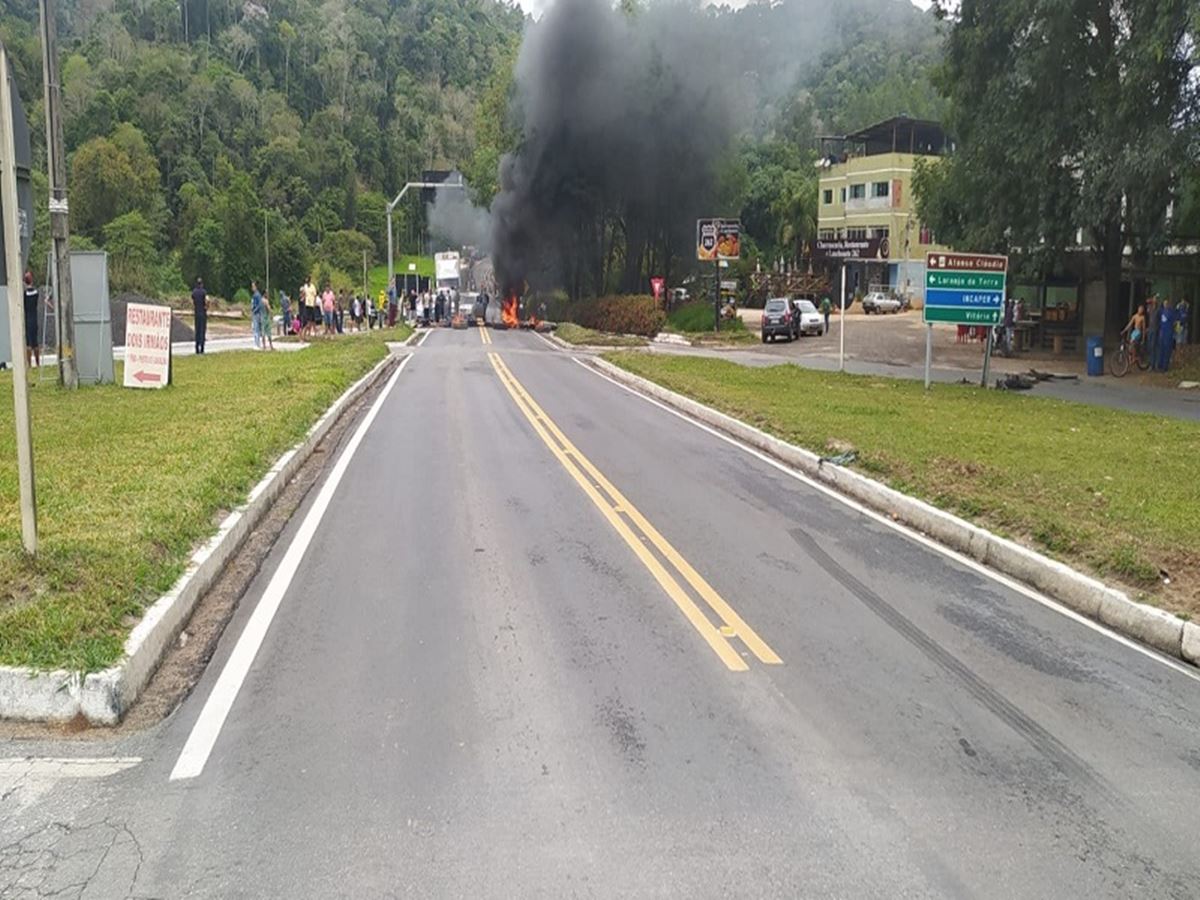 Veja-a-situacao-dos-trechos-bloqueados-nas-Rodovias-Federais-do-ES Veja-a-situacao-dos-trechos-bloqueados-nas-Rodovias-Federais-do-ES
