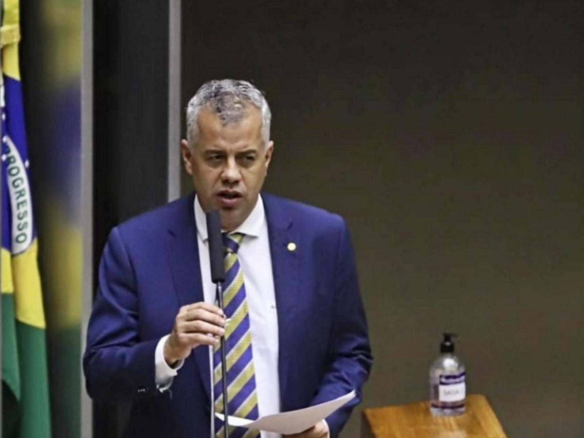 Vice-lider-do-Governo-na-Camara-defendeu-aprovacao-de-R-279-bilhoes-para-aumentar-auxilios-sociais Vice-lider-do-Governo-na-Camara-defendeu-aprovacao-de-R-279-bilhoes-para-aumentar-auxilios-sociais