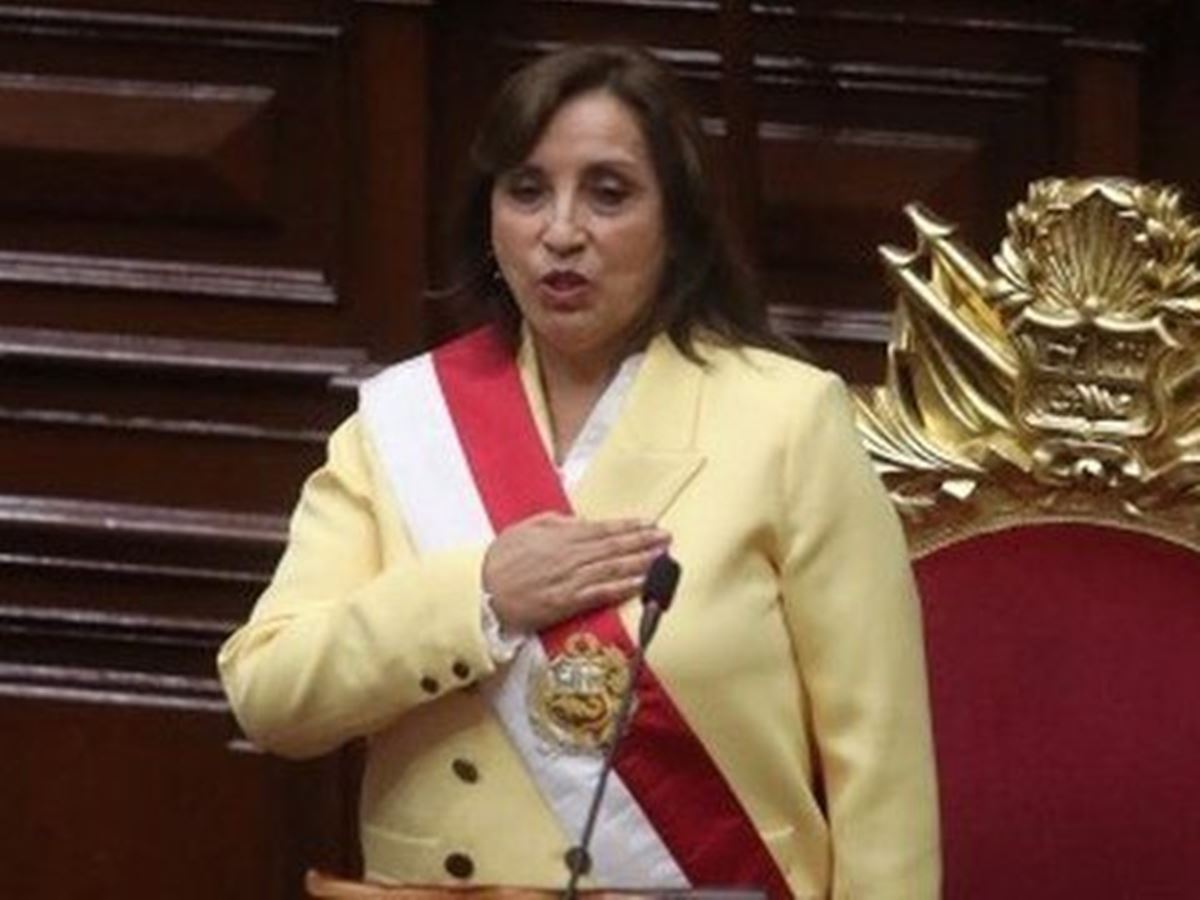 Nova-presidente-do-Peru-propoe-antecipar-eleicoes-para-abril-de-2024