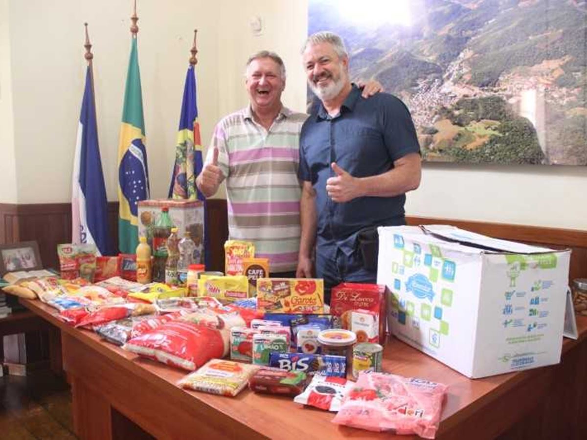 Prefeitura-de-Domingos-Martins-entrega-as-tradicionais-Cestas-de-Natal-aos-servidores-municipais