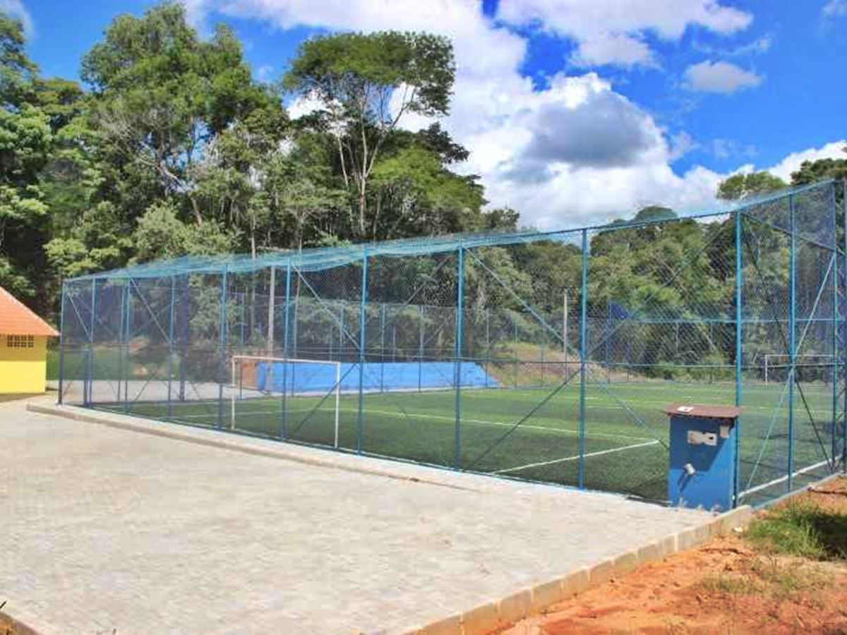Campo-Bom-de-Bola-na-antiga-LBA-foi-reformado-e-volta-as-atividades Campo-Bom-de-Bola-na-antiga-LBA-foi-reformado-e-volta-as-atividades
