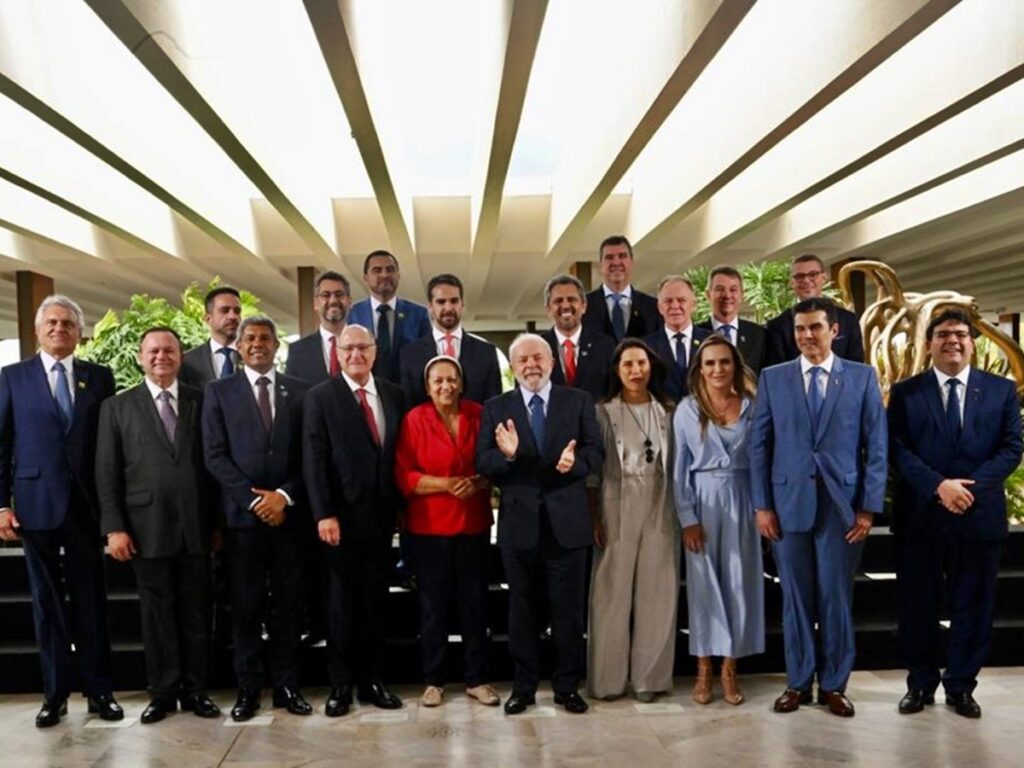 Casagrande defende pautas prioritárias do Espírito Santo em reunião com presidente Lula