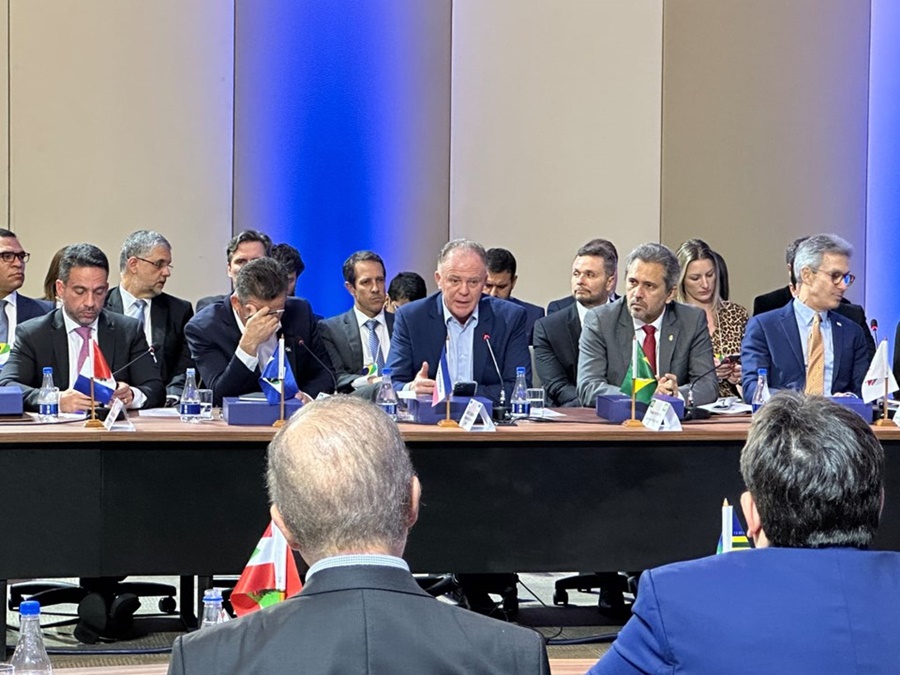 Casagrande-participa-de-reuniao-do-Forum-dos-Governadores-em-Brasilia Casagrande-participa-de-reuniao-do-Forum-dos-Governadores-em-Brasilia