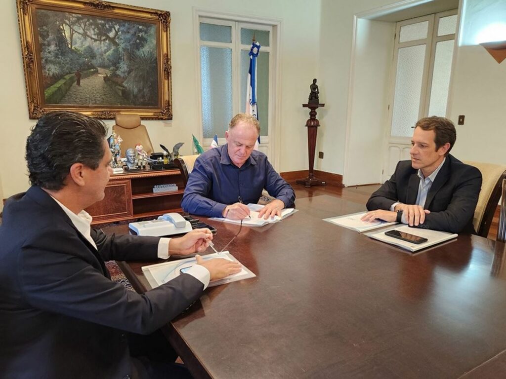 Governo-do-Estado-assina-carta-de-Compromissos-em-Gestao-Fiscal