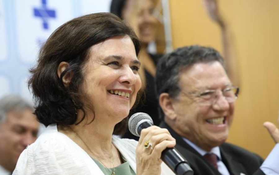 Nisia-reforca-uniao-vacinacao-e-dialogo-em-discurso-de-posse-como-Ministra-da-Saude