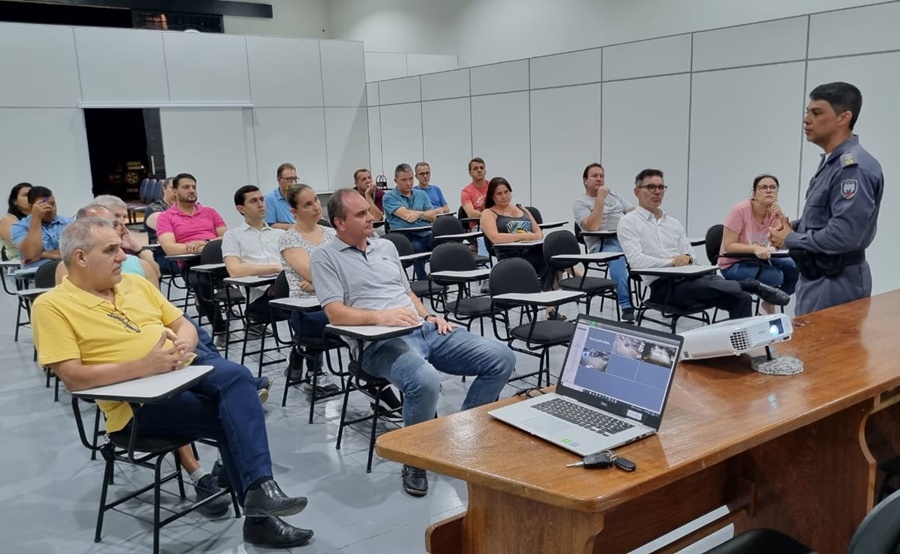 Ruas-de-Marechal-Floriano-poderao-ter-sistema-de-videomonitoramento