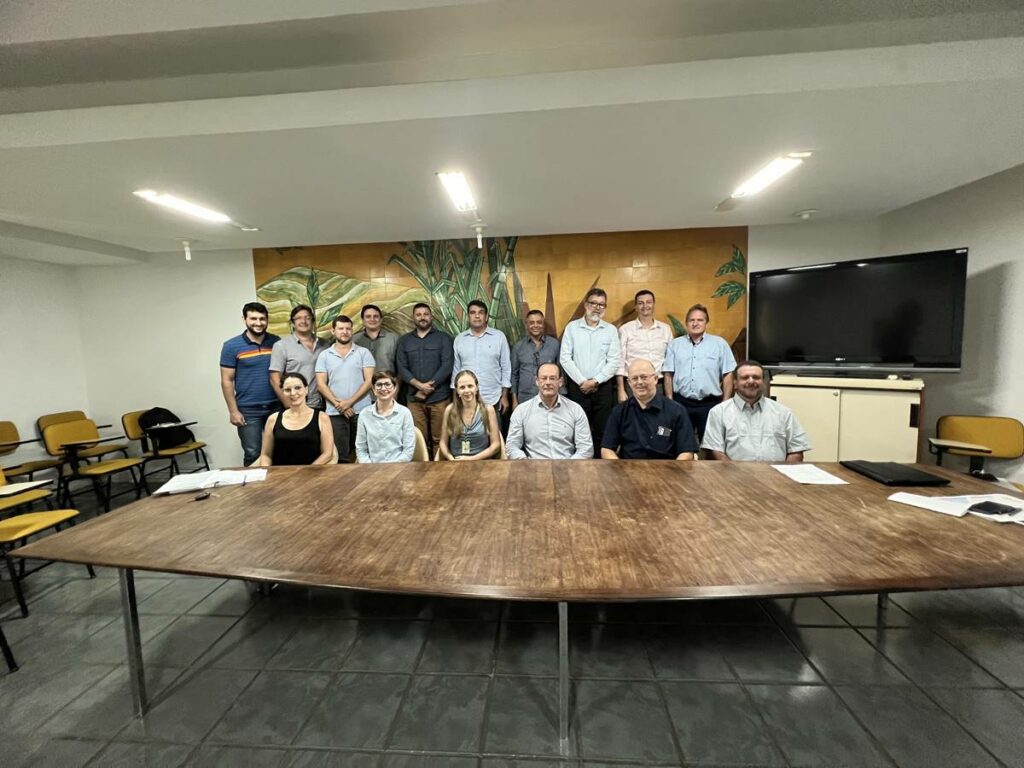 Avicultura-e-suinocultura-capixaba-apresentam-demandas-sanitarias-em-reuniao-com-Seag