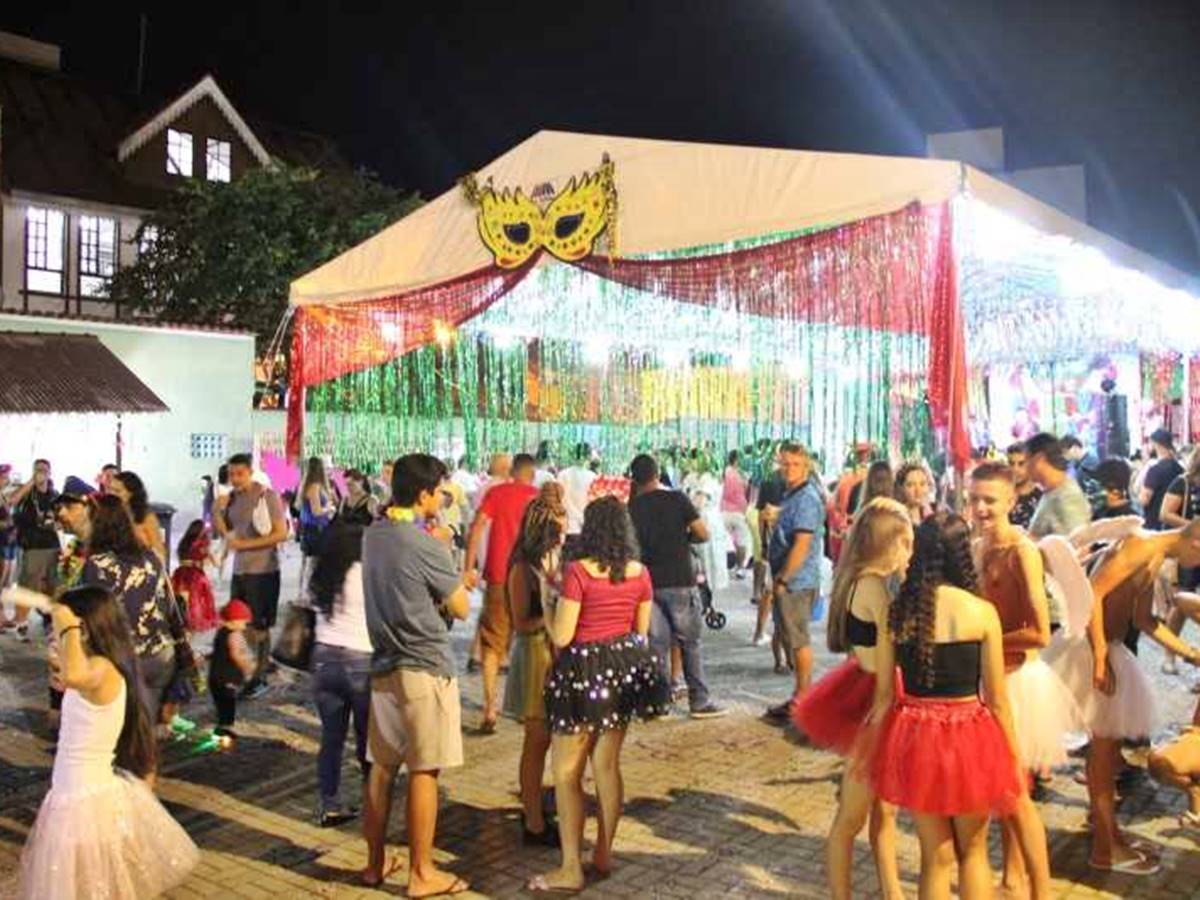 Carnaval-comeca-nesta-sexta-feira-17-em-Domingos-Martins Carnaval-comeca-nesta-sexta-feira-17-em-Domingos-Martins