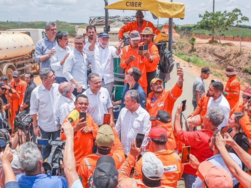 Duplicacao-da-BR-101-marca-retomada-de-14-mil-obras-em-todo-o-pais