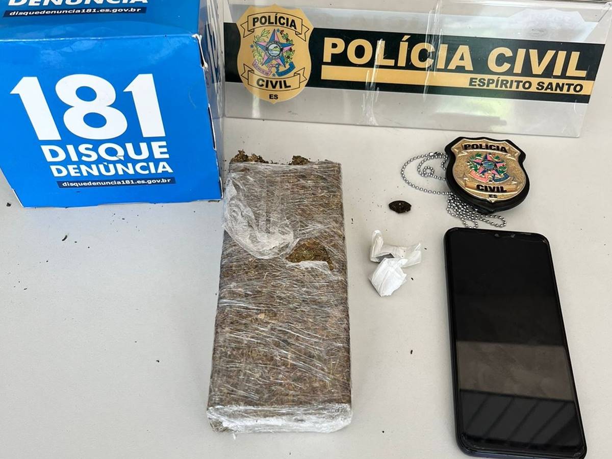 Policia-Civil-prende-homem-com-tablete-de-maconha-e-haxixe-na-rodoviaria-de-Venda-Nova Policia-Civil-prende-homem-com-tablete-de-maconha-e-haxixe-na-rodoviaria-de-Venda-Nova