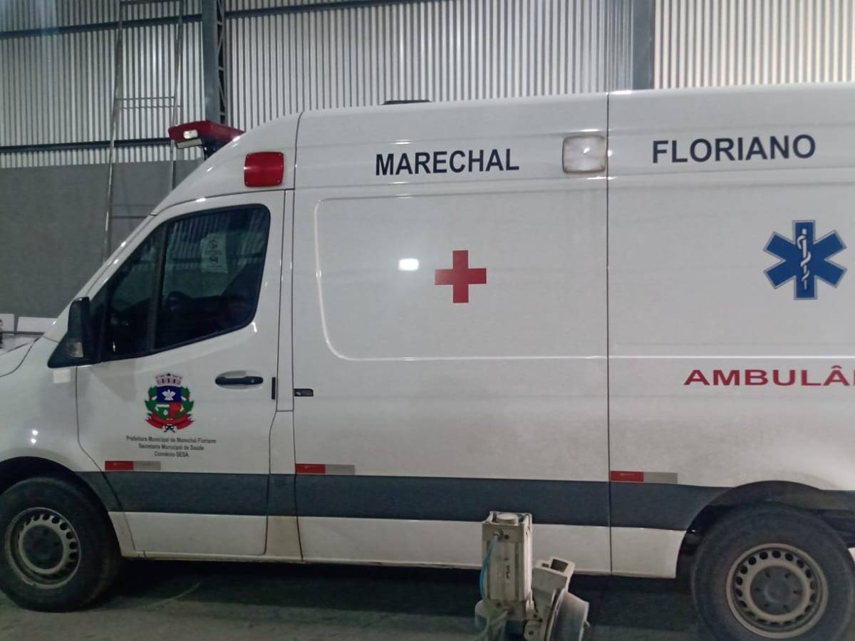 Video-mostra-ambulancia-de-Marechal-Floriano-sendo-furtada-por-foragido-de-Minas-Gerais-2 Video-mostra-ambulancia-de-Marechal-Floriano-sendo-furtada-por-foragido-de-Minas-Gerais-2