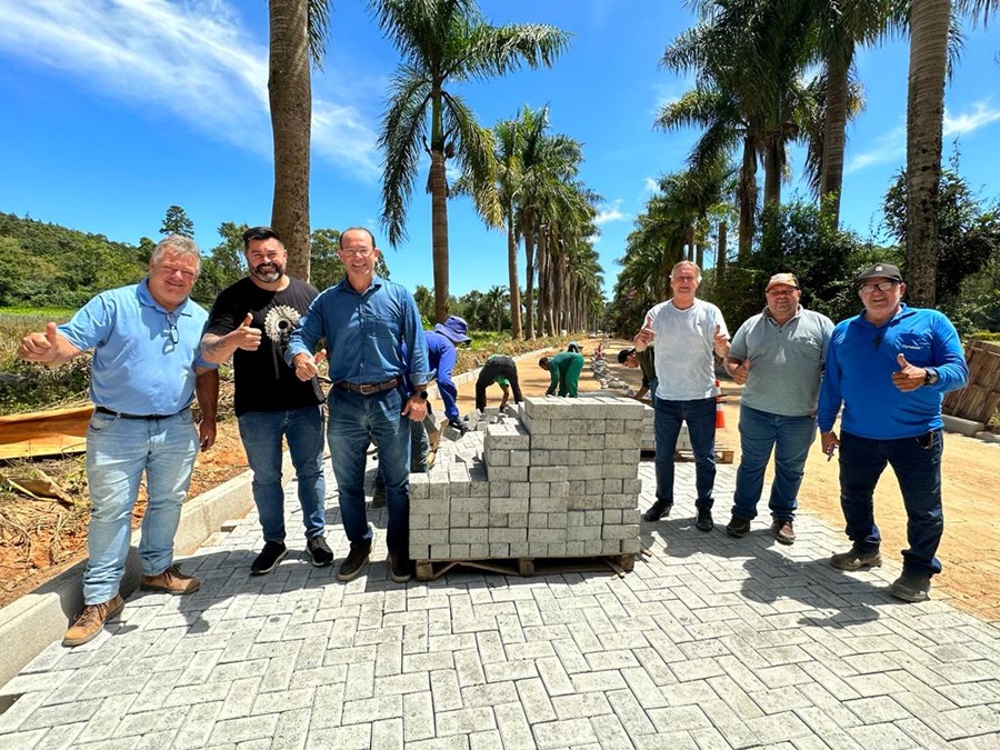 Avancam-as-obras-de-pavimentacao-na-Rota-do-Carmo-em-Domingos-Martins Avancam-as-obras-de-pavimentacao-na-Rota-do-Carmo-em-Domingos-Martins